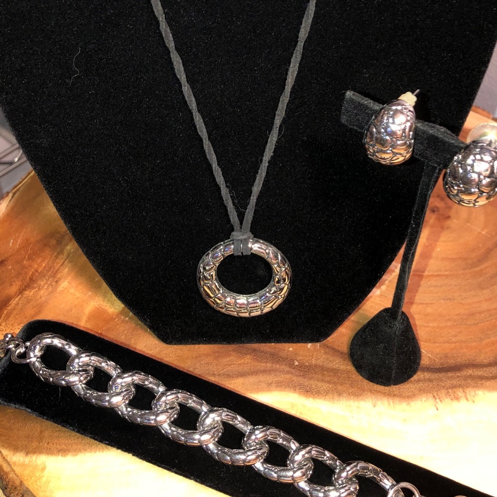 NWT 3-pc Set Silver Necklace, Earring, Bracelet
